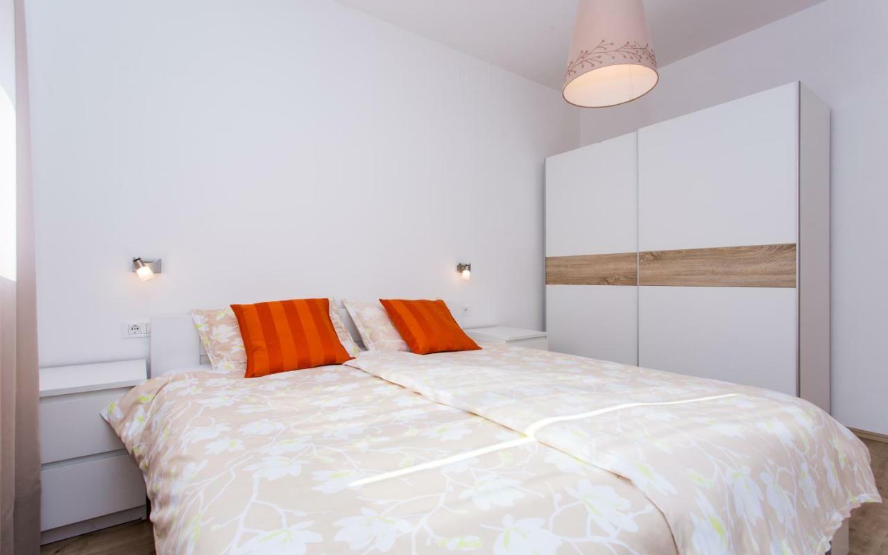 Apartments Matea I Baška Extérieur photo