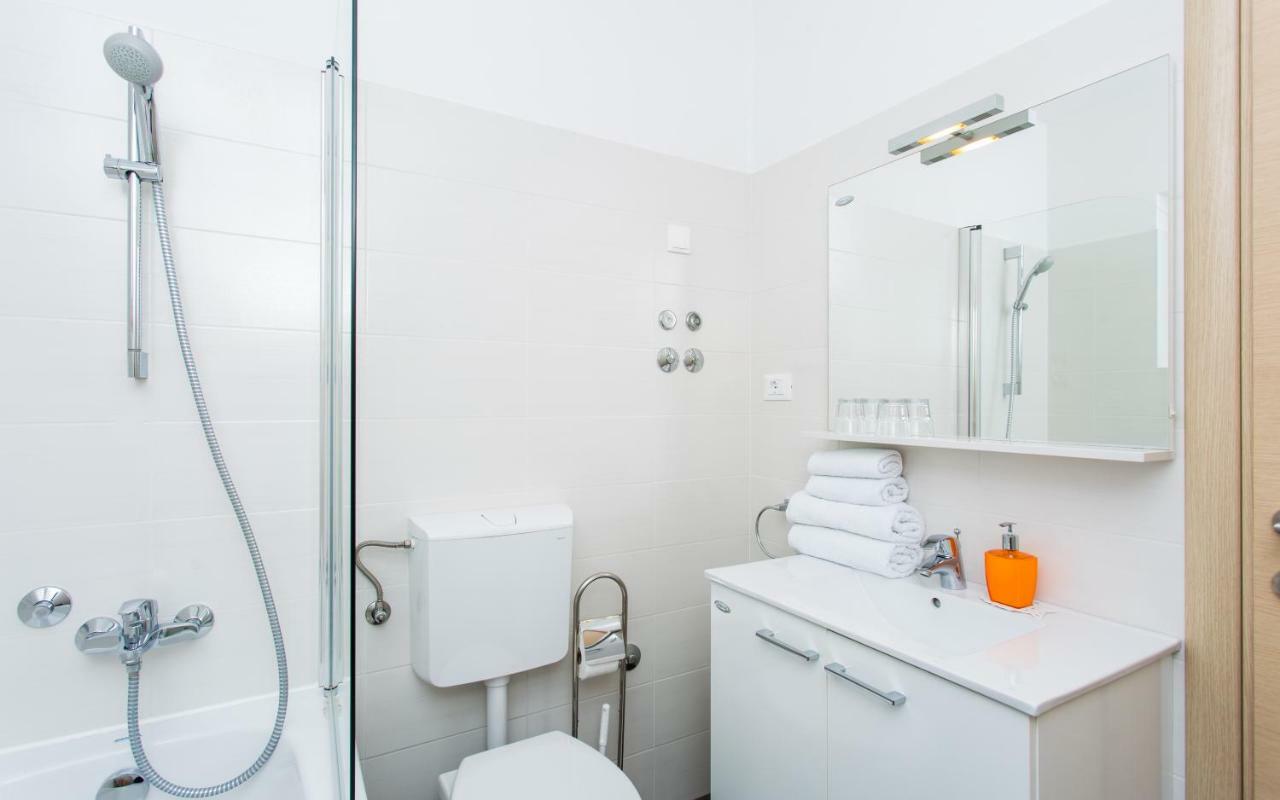 Apartments Matea I Baška Extérieur photo